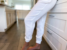 Load image into Gallery viewer, museaubree.josie.sideangle